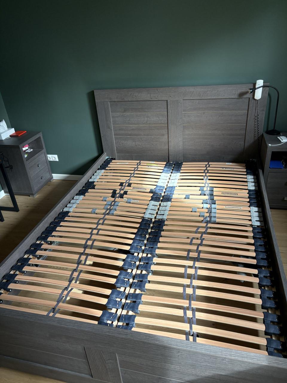 Bed ombouw met elektrische lattenbodems maat 160x220 zonder