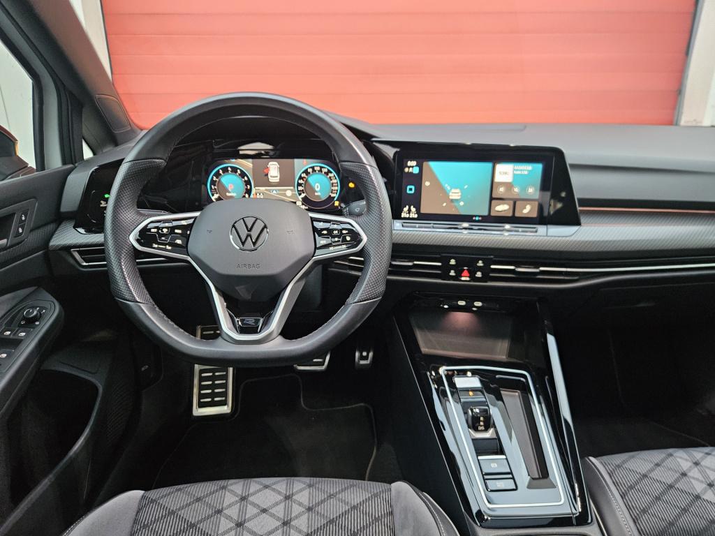 Volkswagen Golf variant 1.5 etsi r-line business+ | pano | elek. trekhaak |