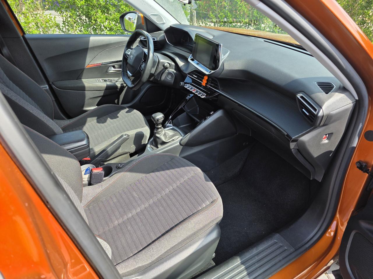 Peugeot 2008 puretech 1.2 2021