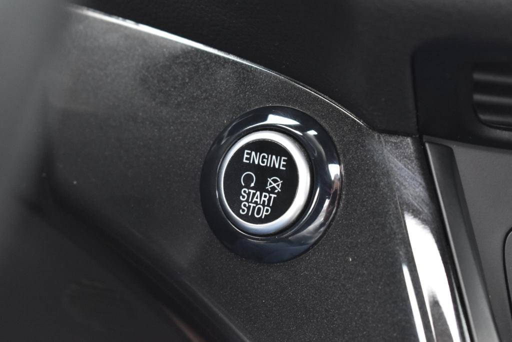 Ford Kuga 1.5 ecoboost st line | automaat | panoramadak | climate control |