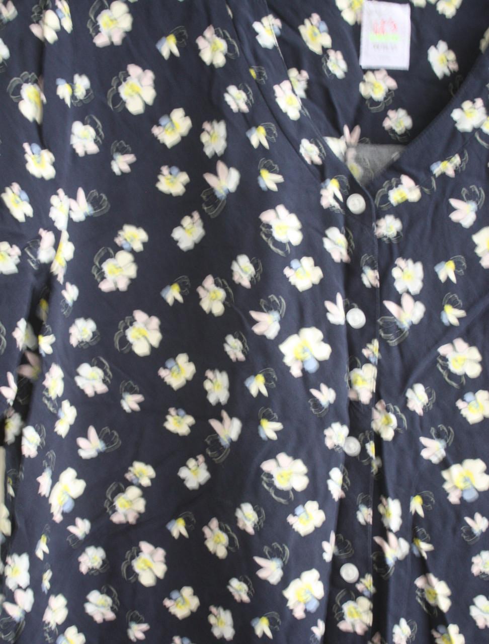 Bloesje met bloemen print maat L