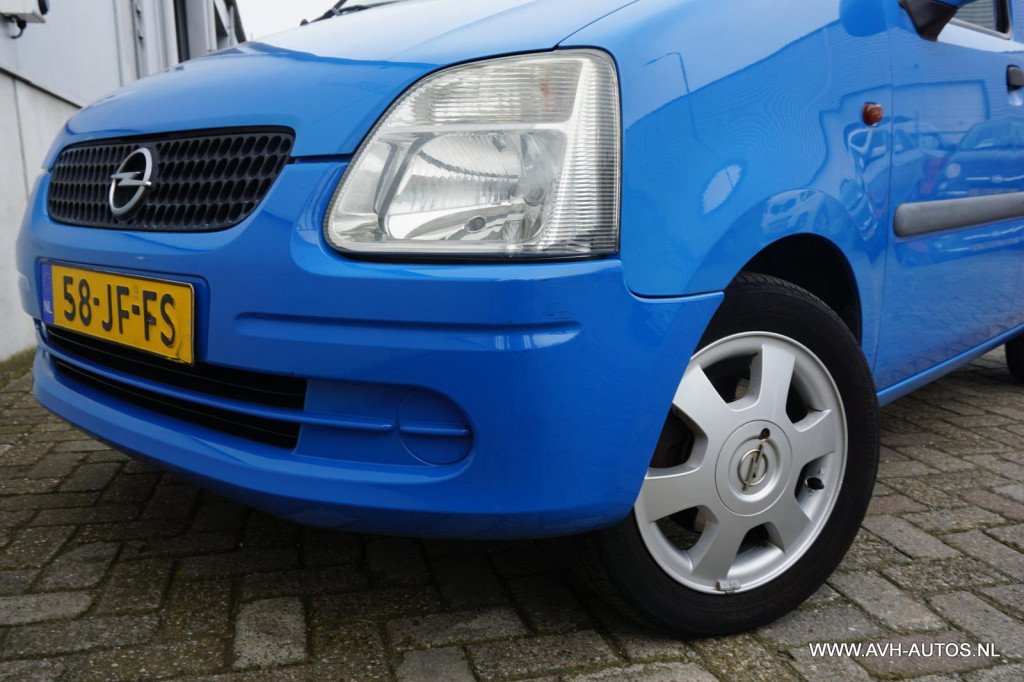 Opel Agila 1.2-16v color edition