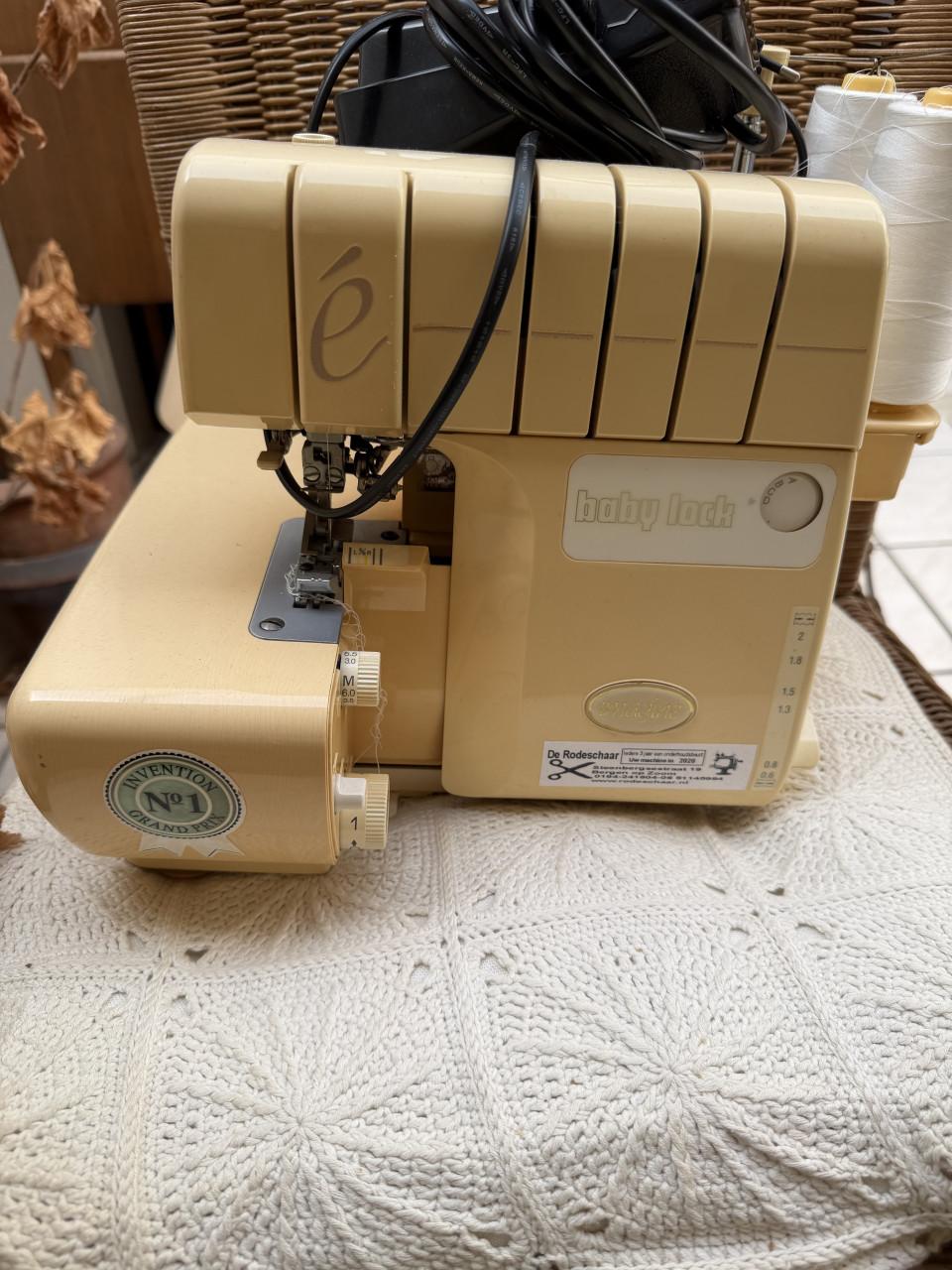 Naaimachine Baby lock imagine