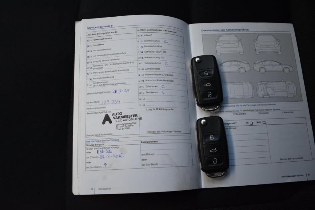 Volkswagen Tiguan 1.4 tsi r-line lm | trekhaak | xenon | led | stoelverwarm