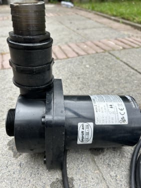 Te koop Messner eco x 16000 sterke en zuinige Vijverpomp en 16000 lpu