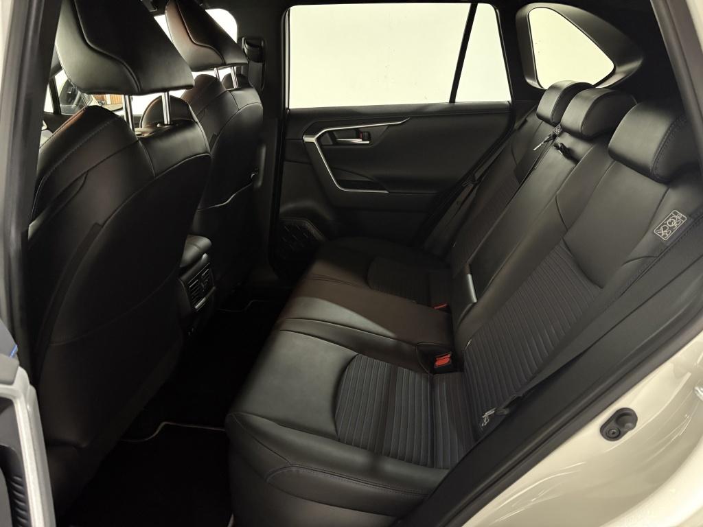 Toyota Rav4 2.5 hybrid awd style