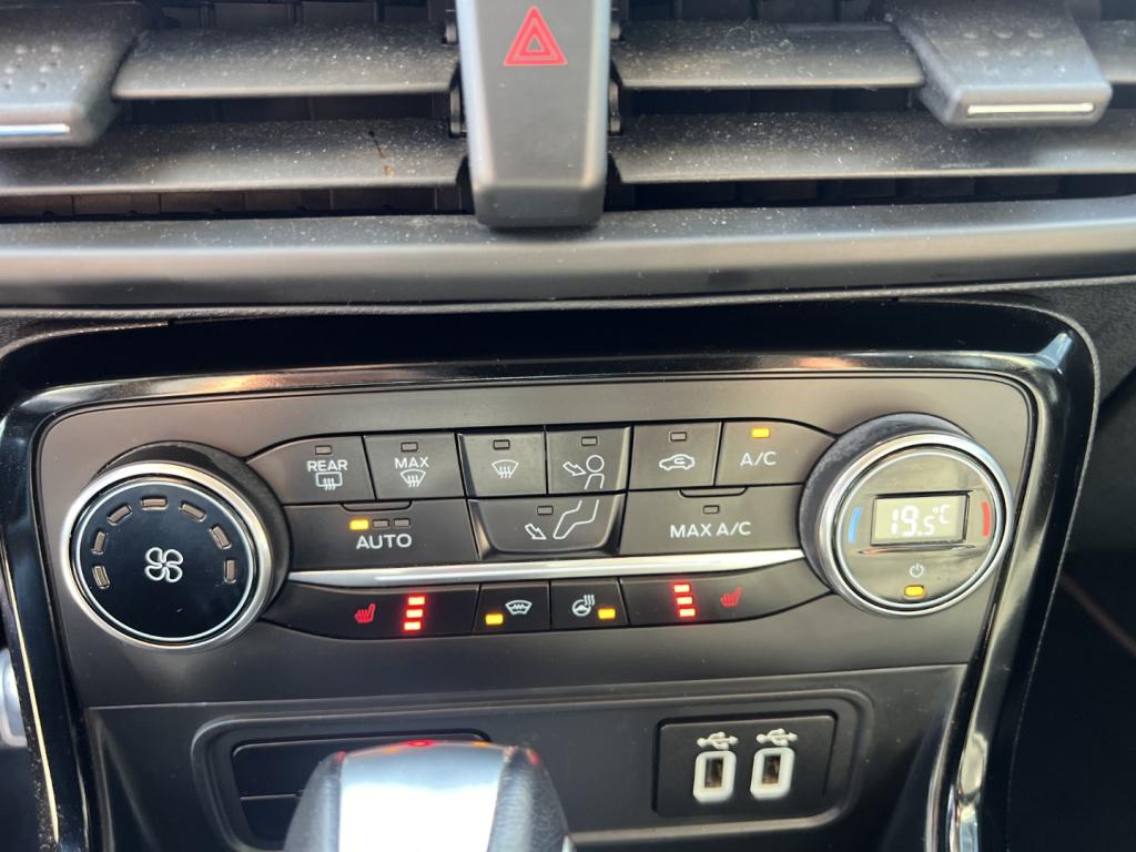 Ford Ecosport 1.0 ecoboost 125pk automaat st-line , voorruitverwarming , st