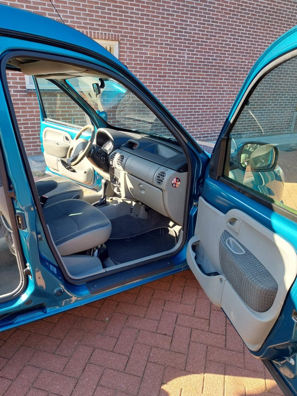 Renault kangoo invalide / mindervalide / rolstoel auto