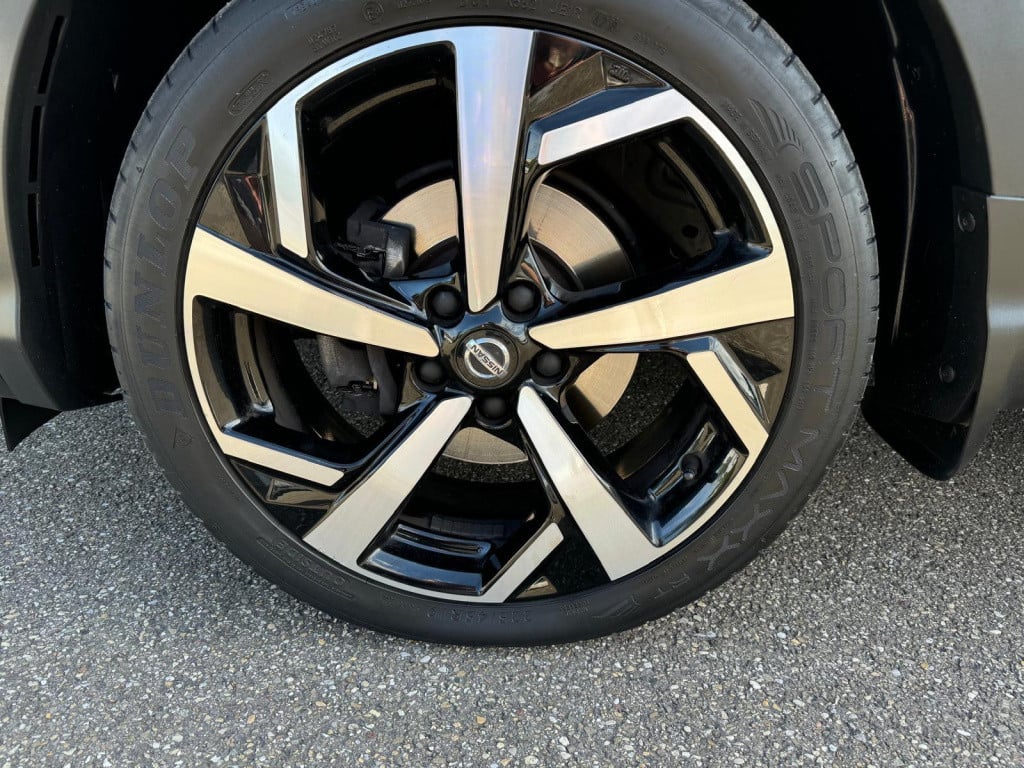 Nissan Qashqai 1.3 dig-t tekna + automaat