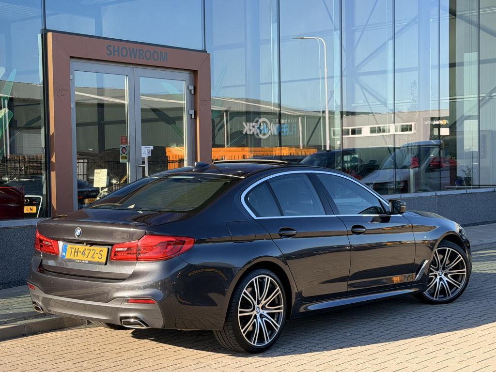 BMW 5 Serie 540i xdrive m-sport | harman kardon | acc |schuif/kanteldak | m