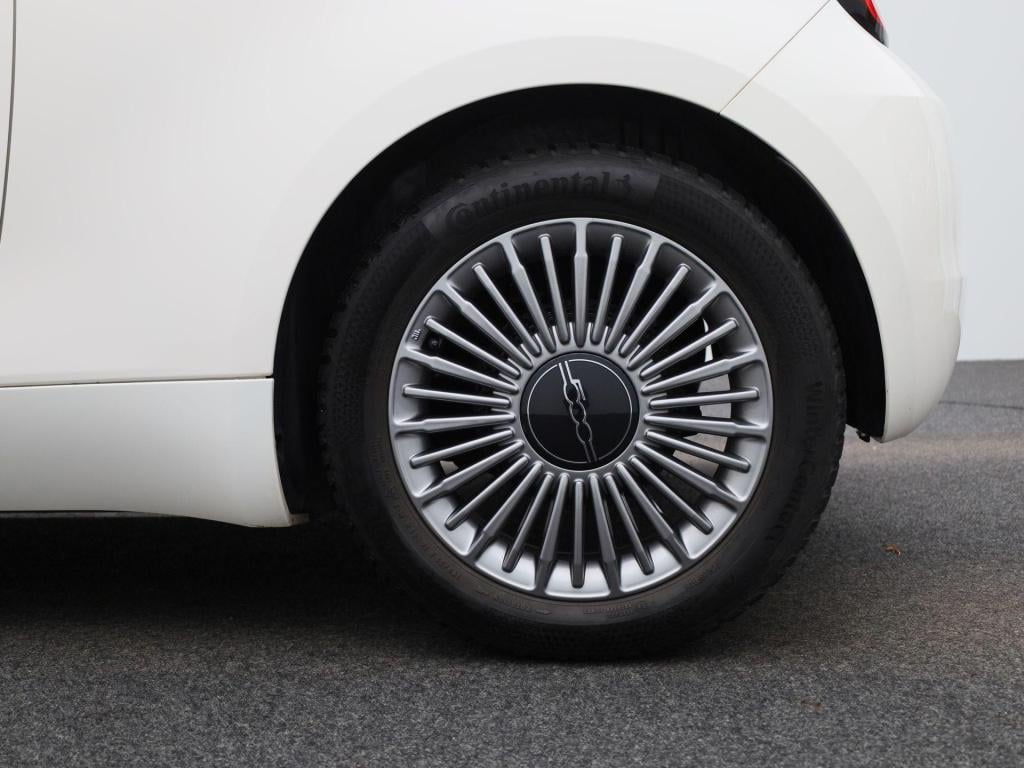 Fiat 500e icon 42 kwh | panoramadak | apple carplay / android auto | climat