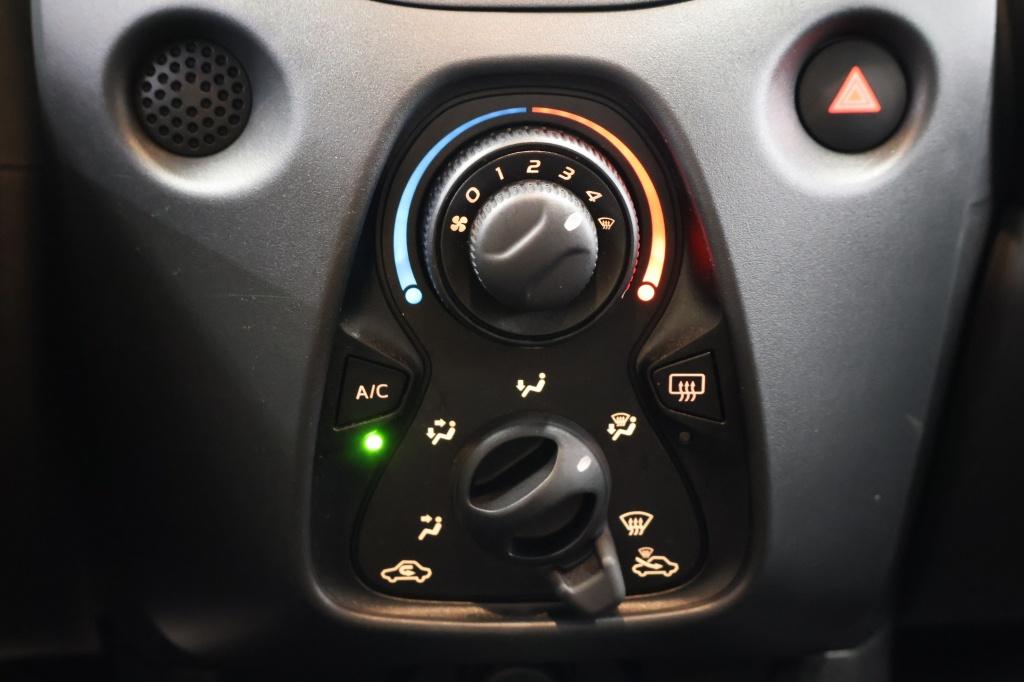 Toyota Aygo 1.0 vvt-i x-fun