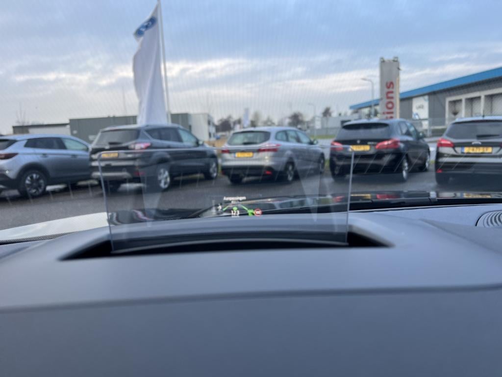 Ford Kuga 2.5 phev e-cvt 225pk st-line x , trekhaak , panodak , voorruitver