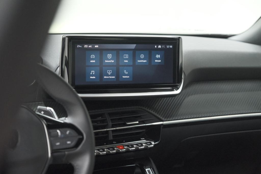Peugeot 2008 1.2 hybrid 145 allure | apple carplay | climate control | park