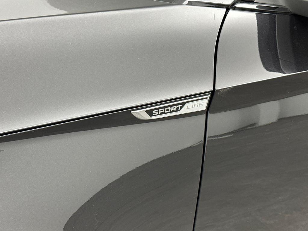 Skoda Superb sportline business 1.5 110 kw / 150 pk tsi combi 7 panoramadak