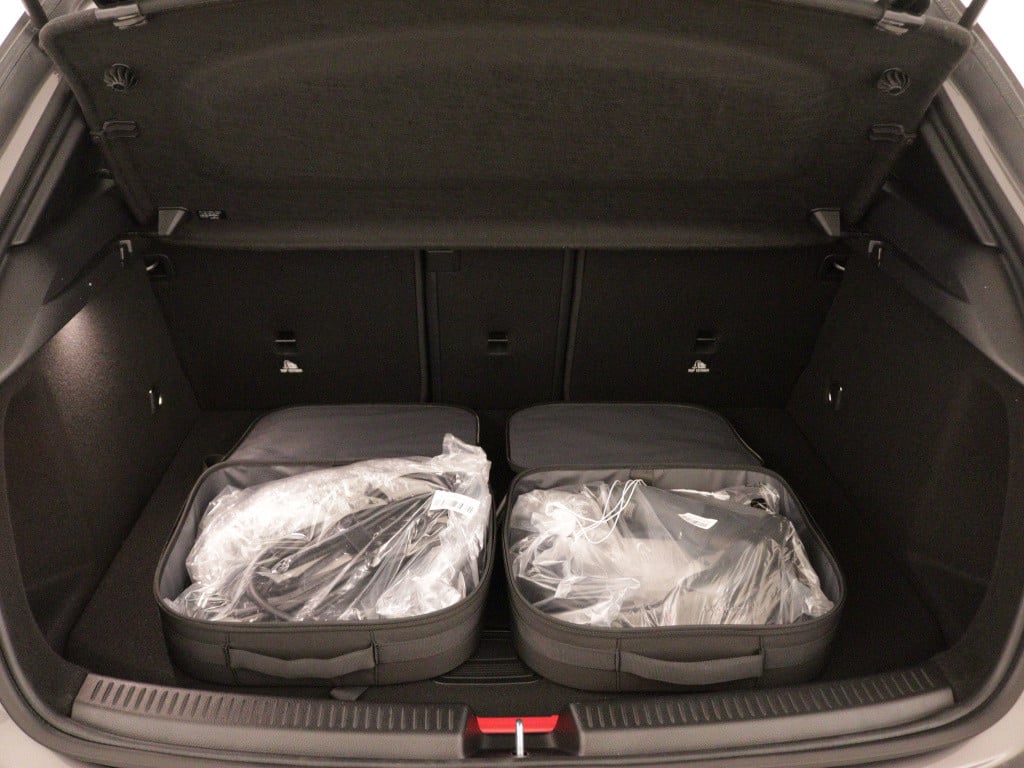 Mercedes-Benz A-Klasse 250 e business line | verwarmde stoelen vooraan | ex