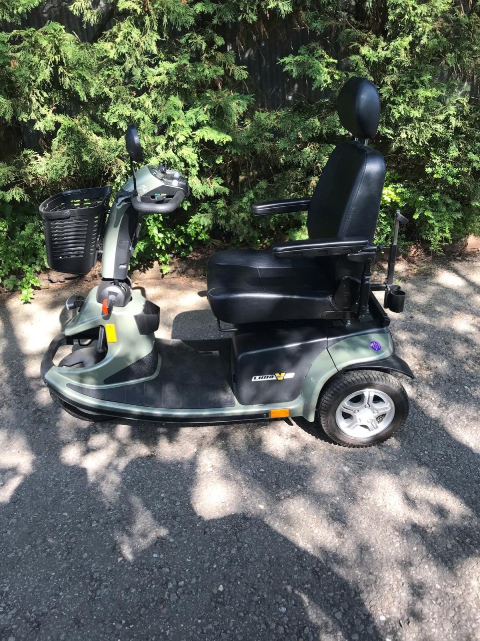 Tekoop nette scootmobiel pride victory Luna met nieuwe accu’s bon aanwezig
