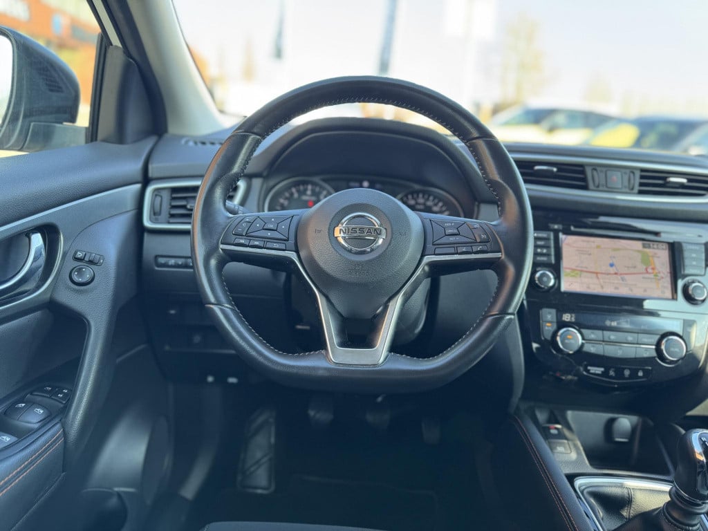 Nissan Qashqai 1.3 dig-t n-motion | trekhaak | panoramadak | apple carplay/