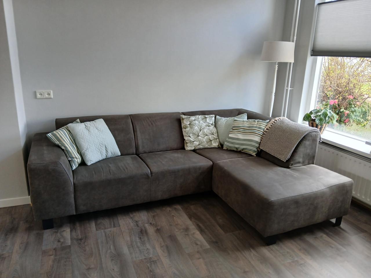 Leuke grijze hoekbank 250cm breed