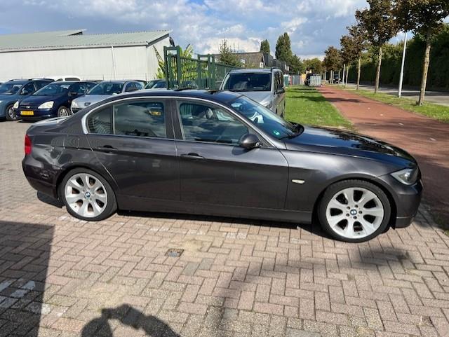 BMW 3-serie 318i