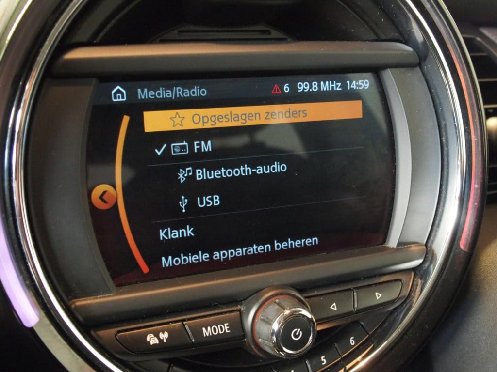 Mini Cooper 1.5 nl auto, carplay, cruise controle, parkeer sensoren