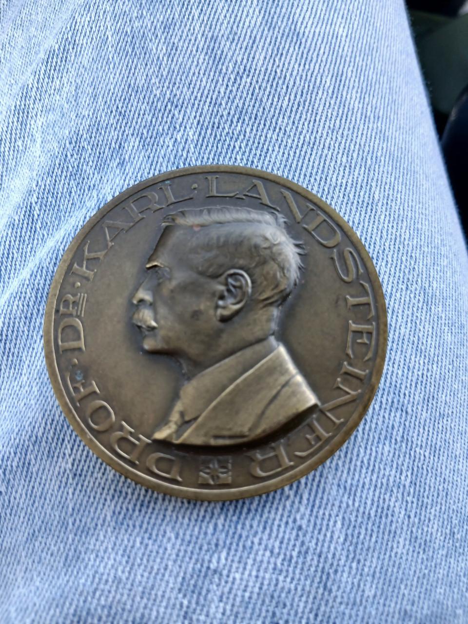 Dr. Karl Landsteiner Rode kruis Medaille penning