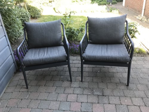 Te koop : 2 lounge tuinstoelen