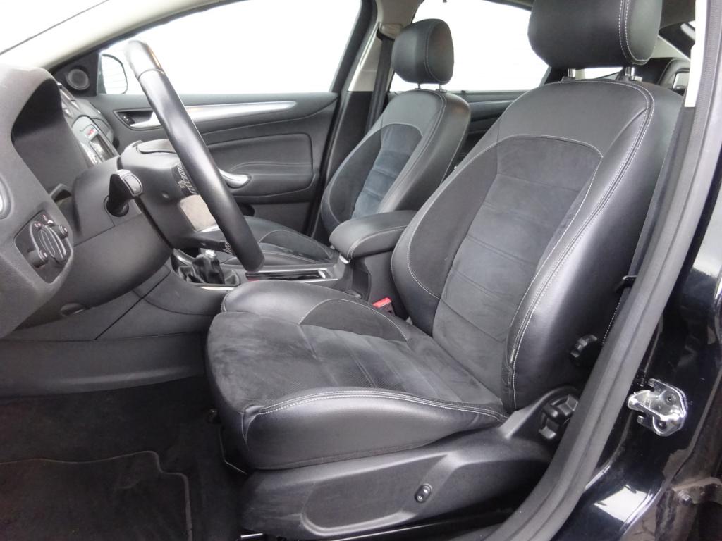Ford Mondeo 1.6 ecoboost platinum climate / navi / cruise / parkeers. / sto