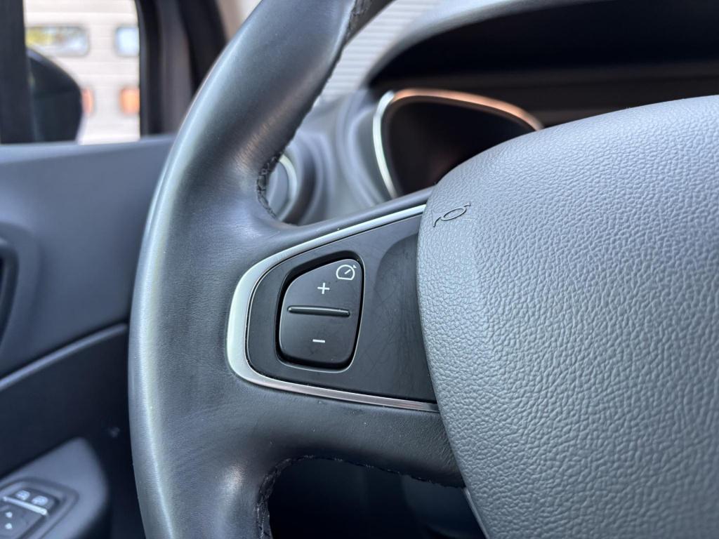 Renault Captur 1.2 tce intens automaat, nl-auto incl. trekhaak!