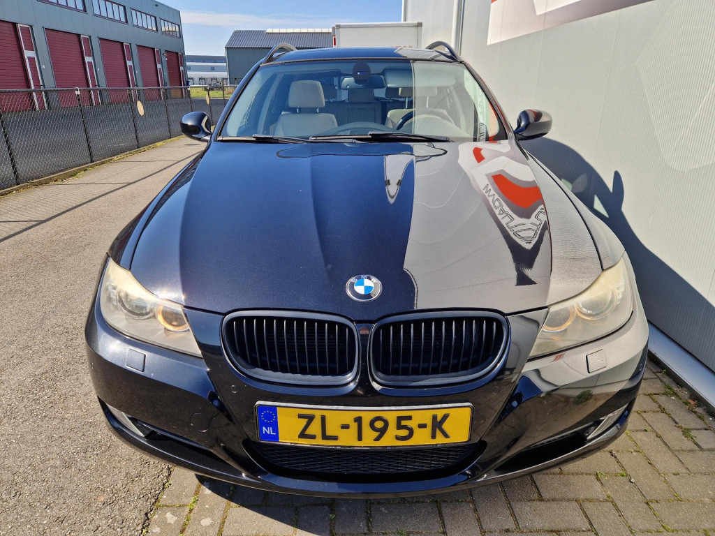BMW 3-serie touring 320i business line style