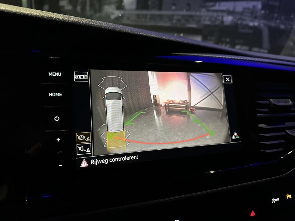 Volkswagen Transporter 2.0 tdi l2h1 30 bulli *led*camera*trekhaak*