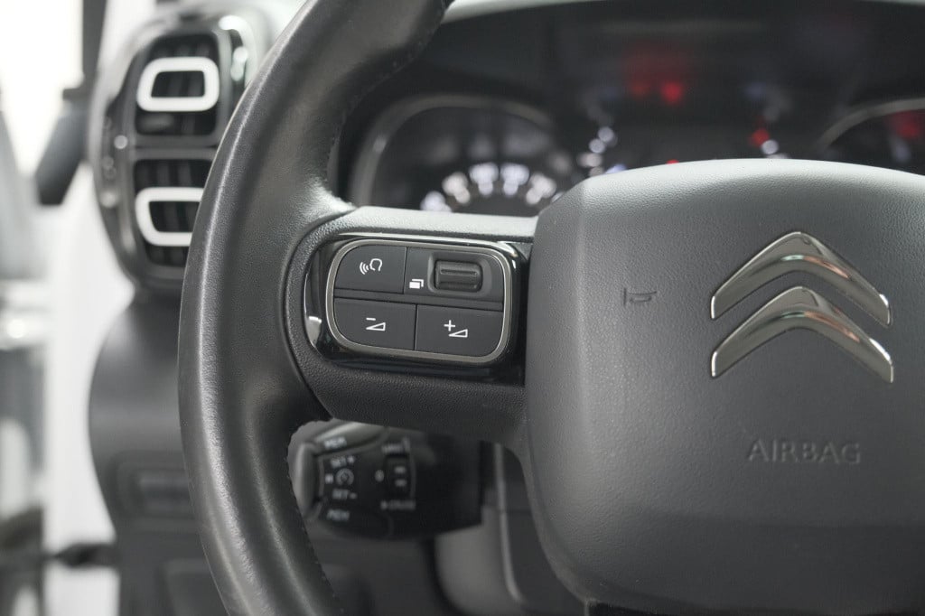 Citroen C3 Aircross puretech 110 feel | navigatie | parkeersensoren | clima