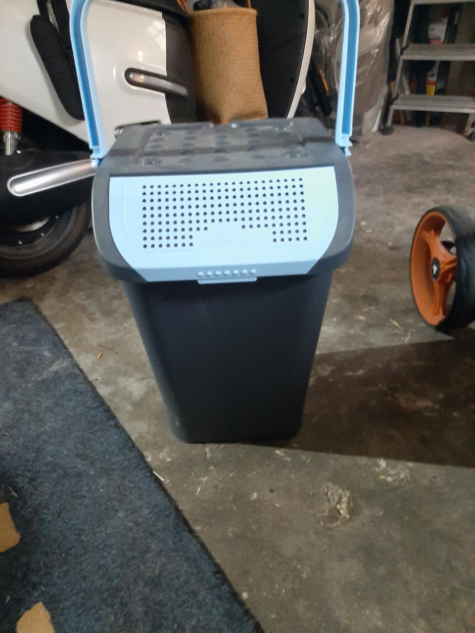 Emmer voor incontinentiemateriaal 40 liter