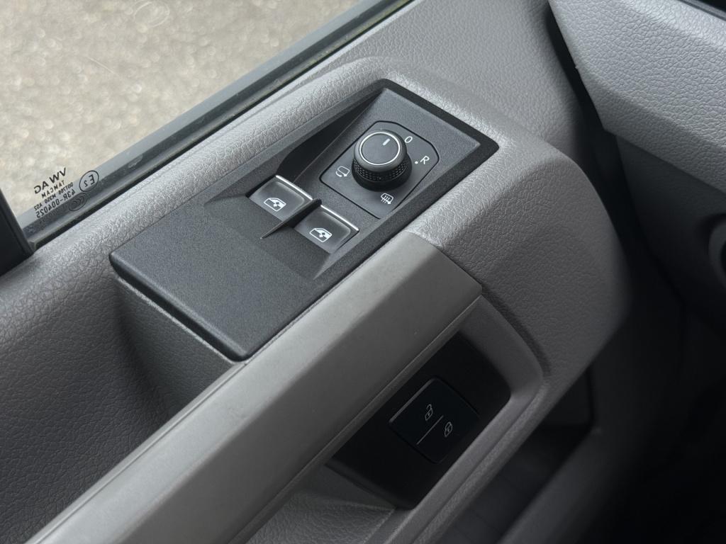 Volkswagen Crafter 35 2.0 tdi l3h2 dc highline | led | adapt. cruisec. | st