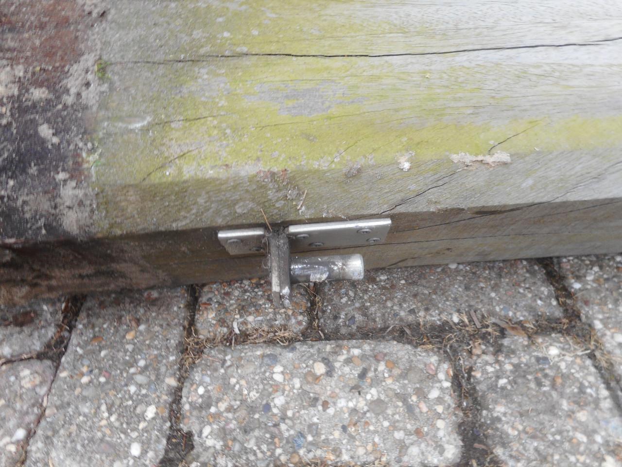 Tuinpoort 354X70 met paal