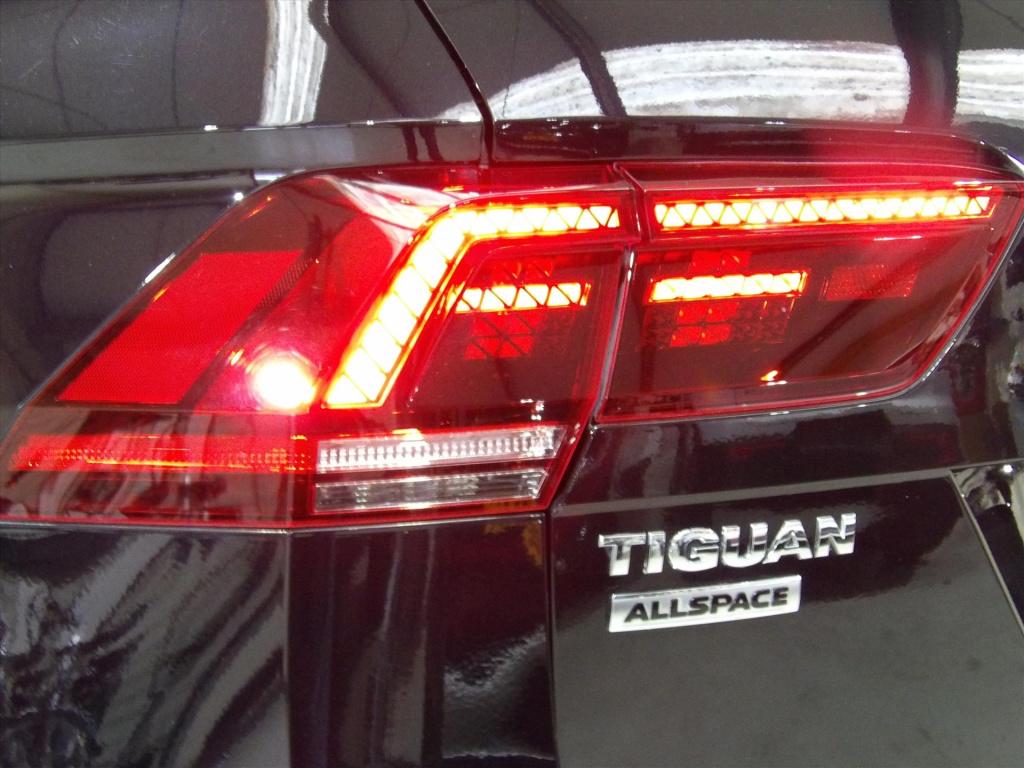 Volkswagen Tiguan Allspace 1.5 tsi act 150pk dsg highline r-line 7-zits