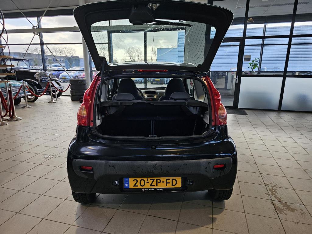 Peugeot 107 1.0-12v xs