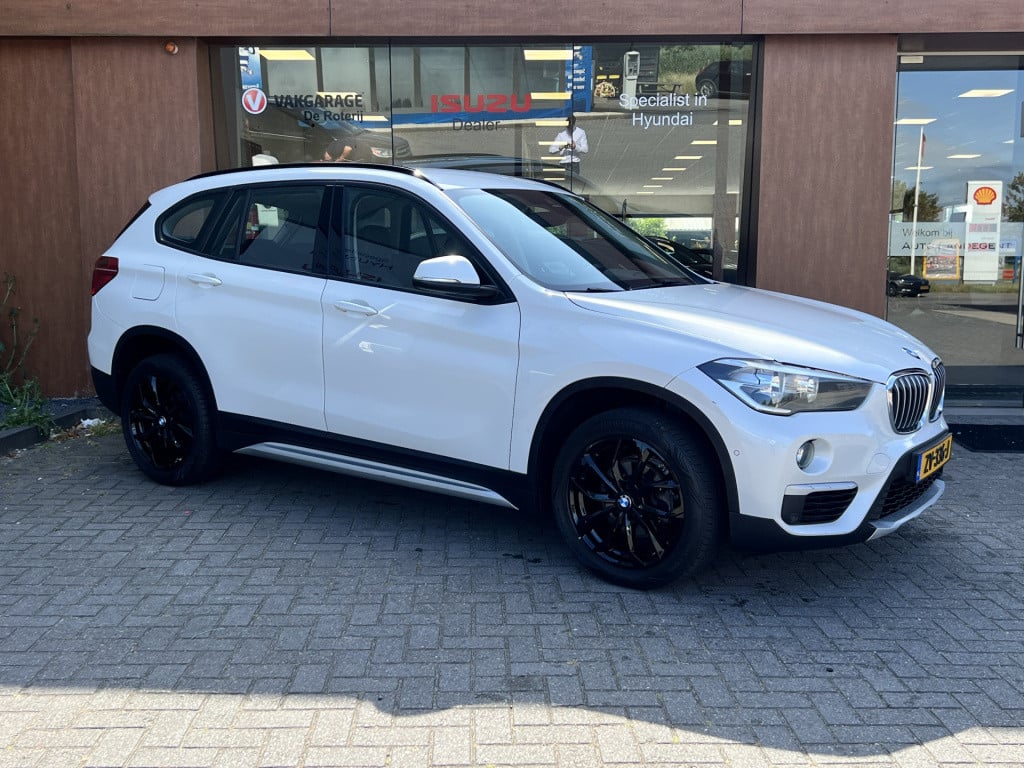 BMW X1 sdrive18i centennial high executive
