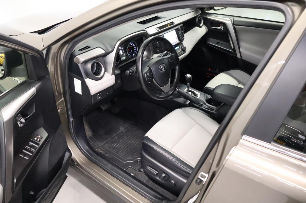 Toyota Rav4 2.5 hybrid awd executive