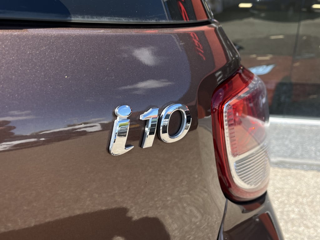 Hyundai I 10 1.0i i-motion comfort | climate | radio | cruise
