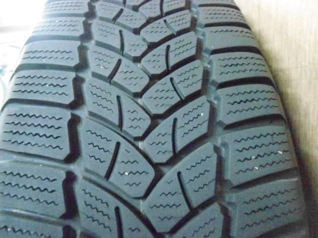 Set winterbanden/velgen Opel Corsa-D