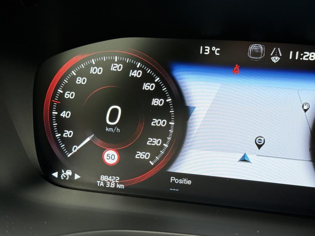 Volvo V60 t6 340pk recharge r-design| panodak| b&w sound| adap.cruise| tre