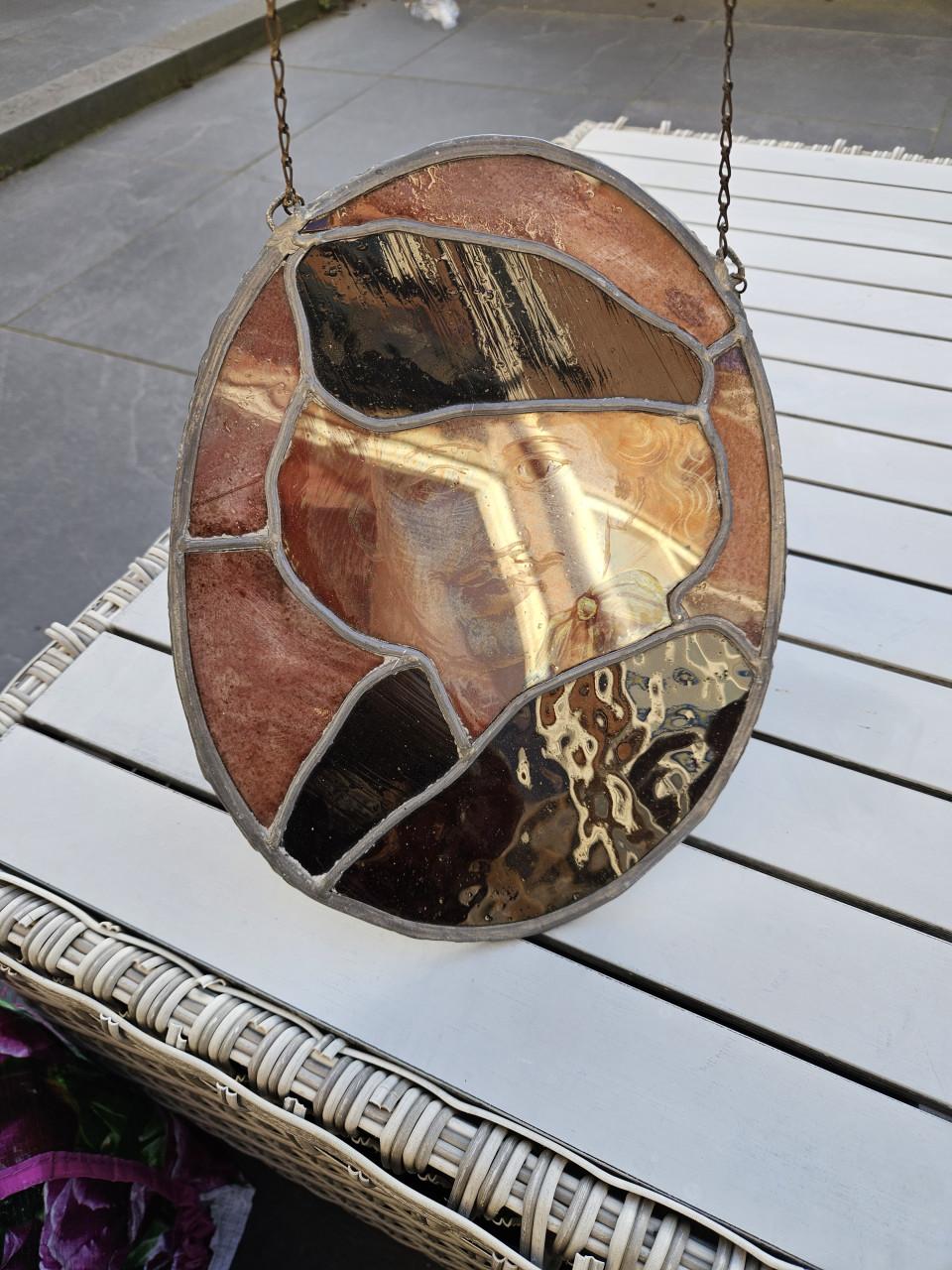Antiek glas-in-lood raamhanger met portret, handgemaakt