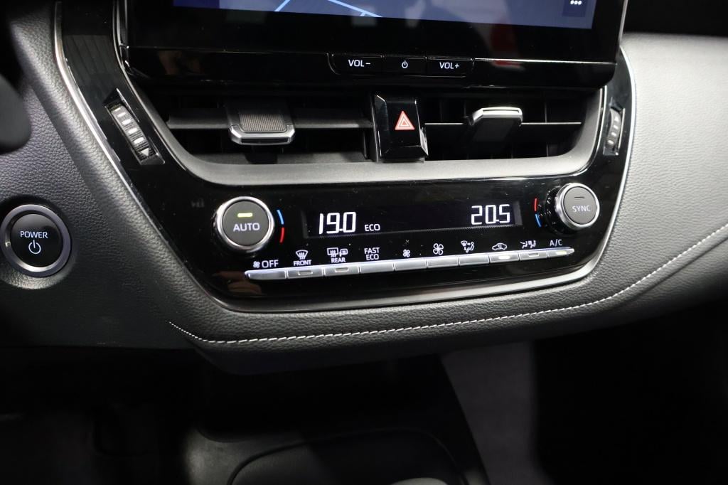 Toyota Corolla Touring Sports hybrid 140 active