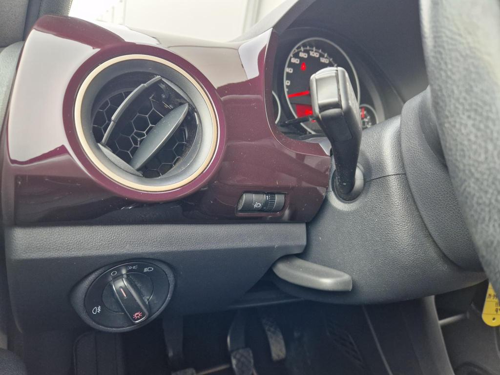 Seat Mii 1.0 mii by cosmopolitan