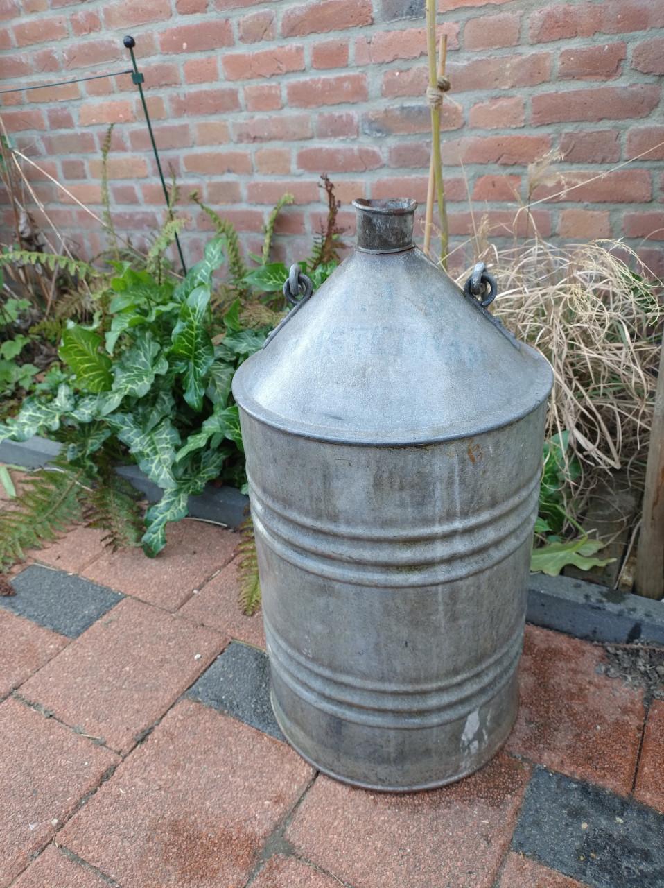 Grote zinken vat, inhoud 30 liter