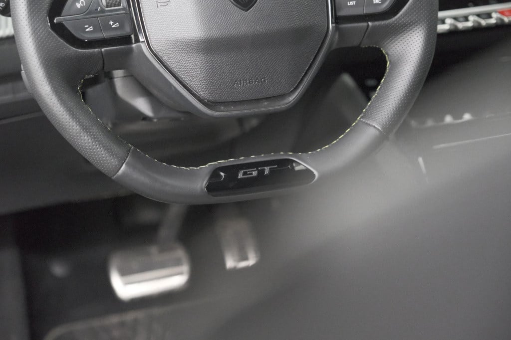 Peugeot 208 hybrid 136 e-dcs6 gt | 360 camera | adaptieve cruise control | 