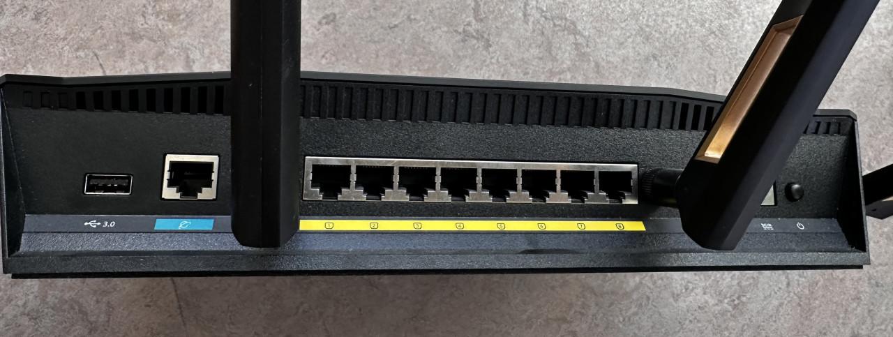 ASUS ROUTER  RT-AX88u