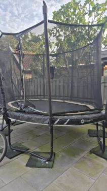 Trampoline