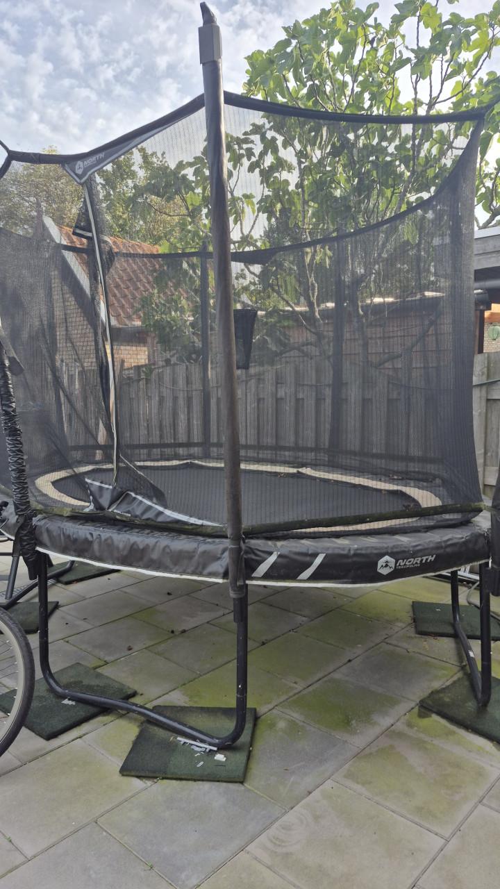 Trampoline